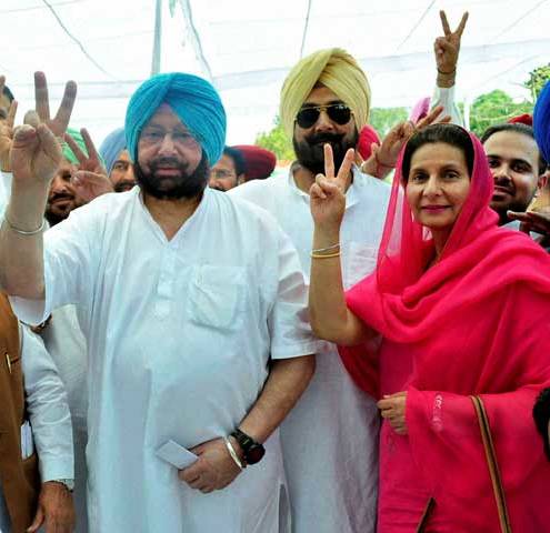 Amarinder Singh with his wife