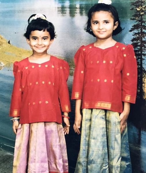 Childhood Picture of Vidya and Her Sister