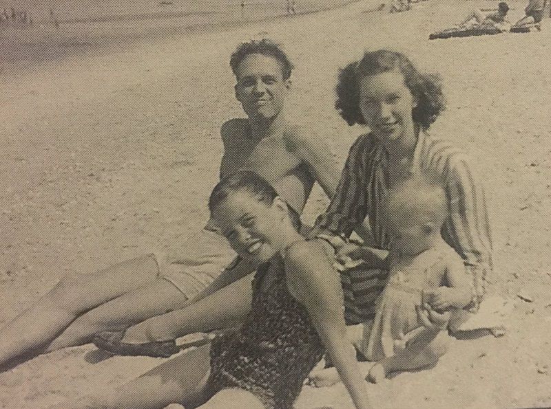Mary Tyler Moore with her parents and younger brother, John
