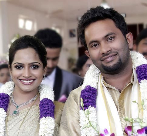 aju-varghese-with-his-wife-augustina