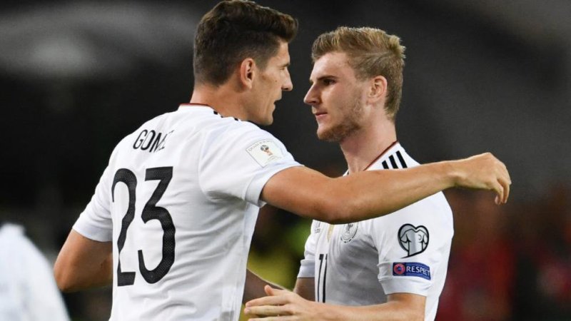 Timo Werner with his childhood idol Mario Gomez