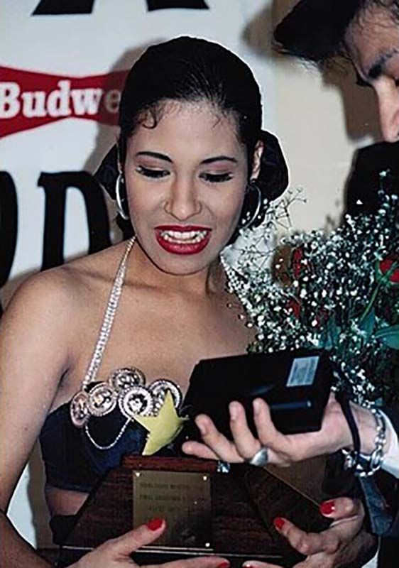 Selena Quintanilla Receving her Tejano Music Award
